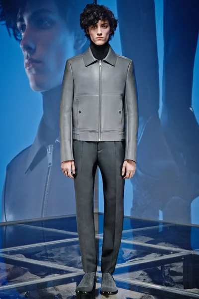 Look 4